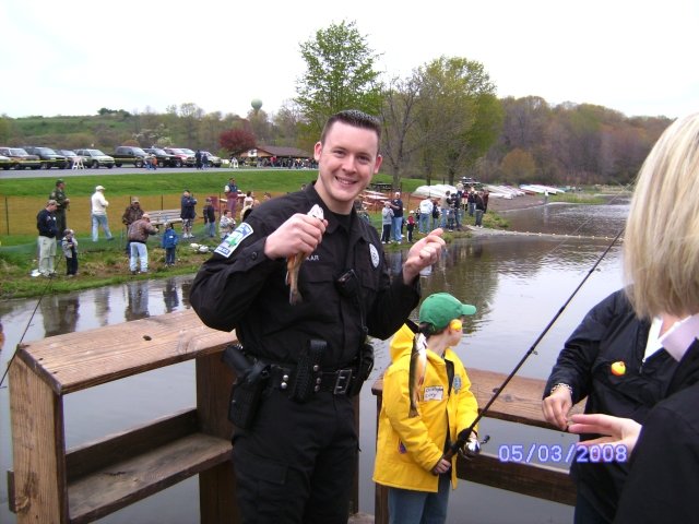 kidsfishday017.jpg