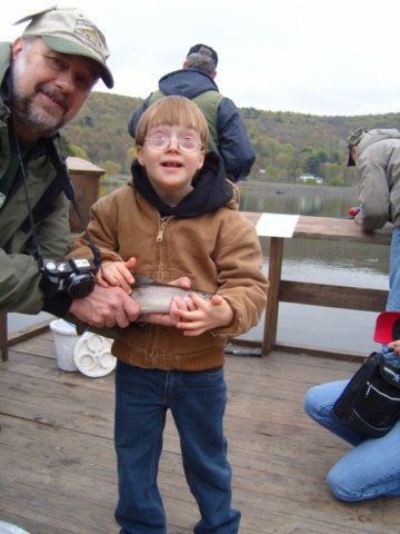 kidsfishday133.jpg