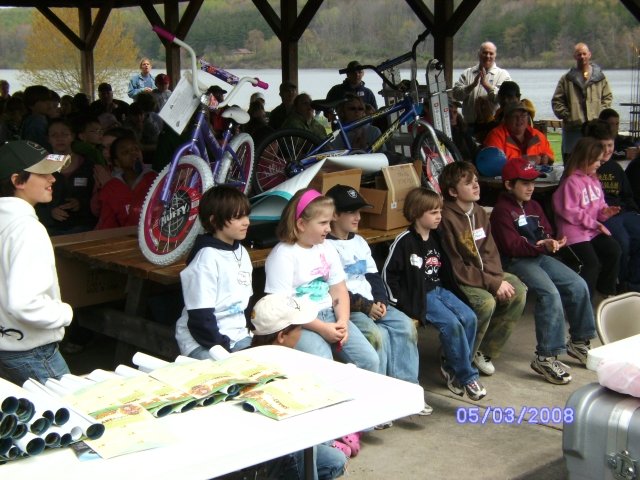 kidsfishday211.jpg