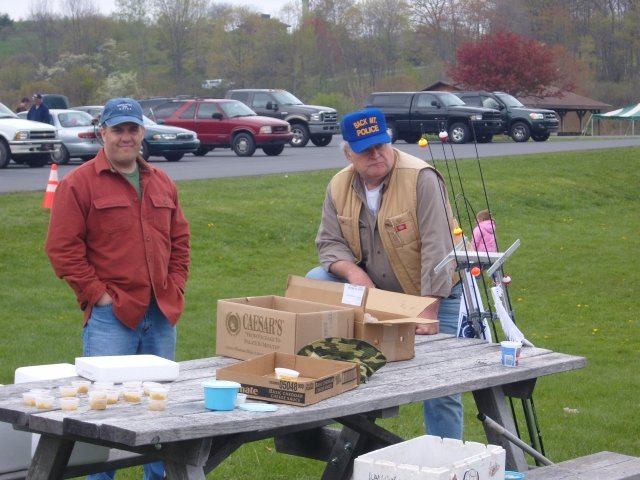 kidsfishday288.jpg